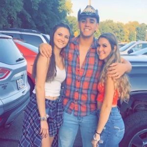 Meet your Posher, Dom